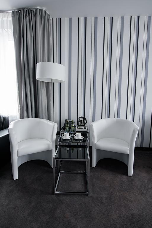 Grafit Hotel Kostomloty Pierwsze