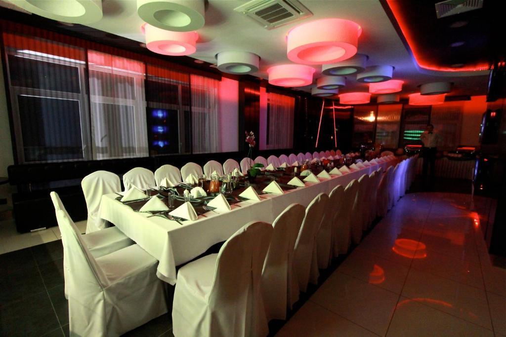 Grafit Hotel Kostomloty Pierwsze